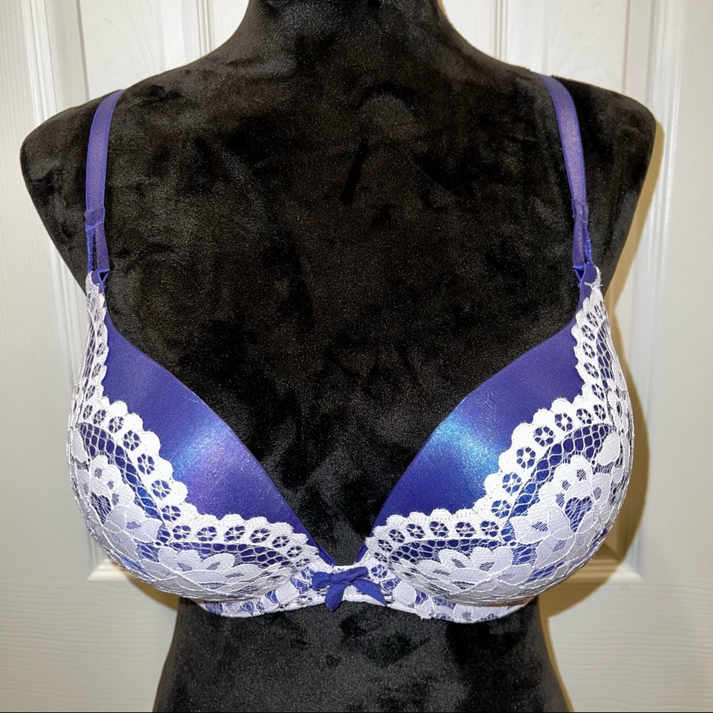 Victoria’s Secret Bombshell Size 34D